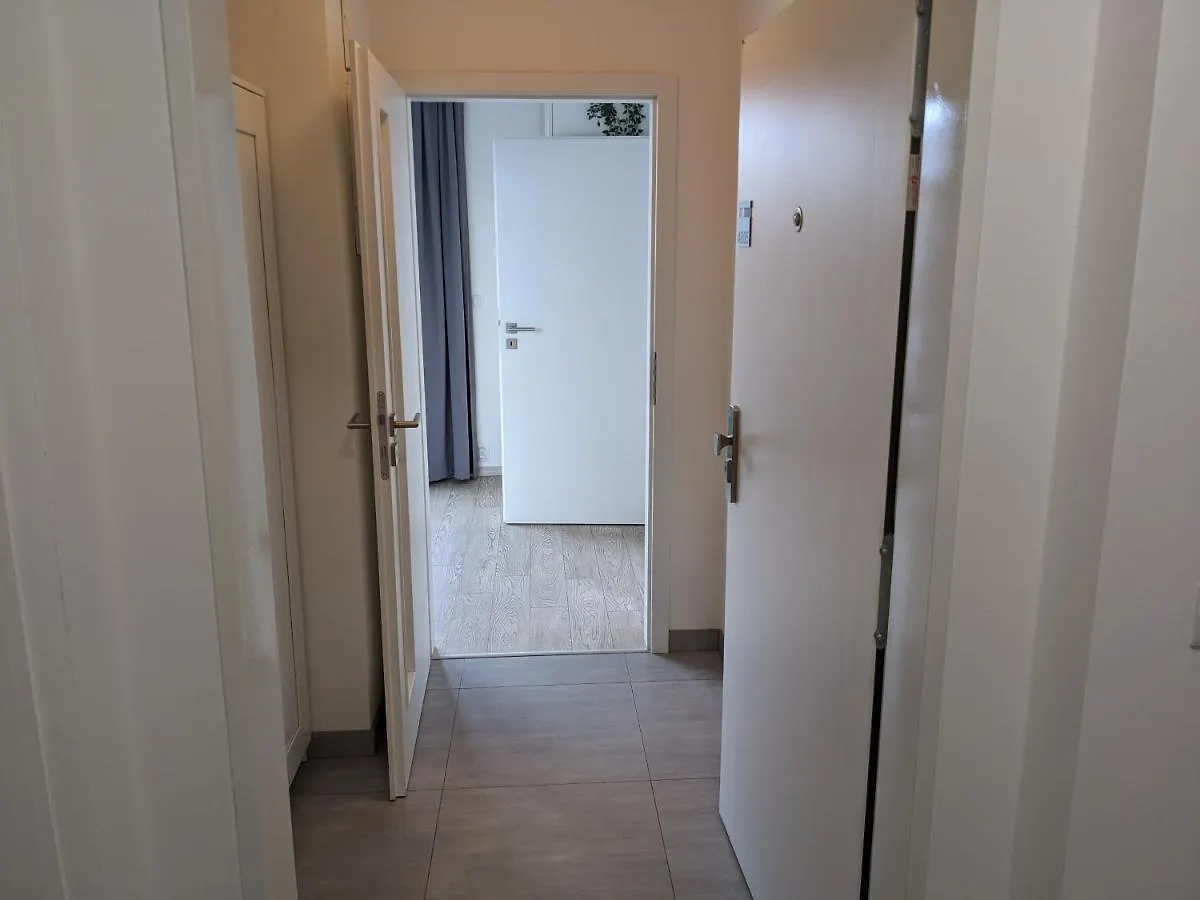 Cozy Apartment With Big Terrace In Central Prague - Karlin