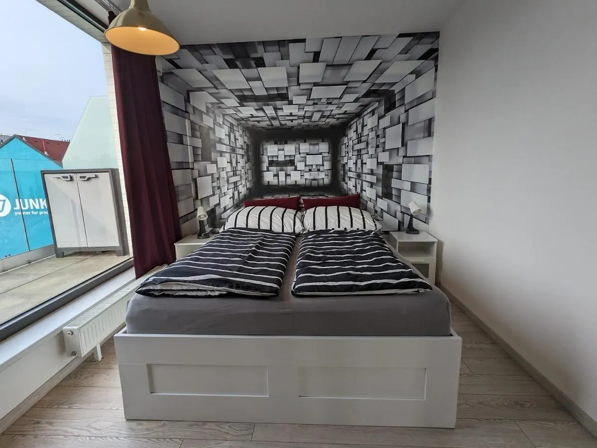 Cozy Apartment With Big Terrace In Central Prague - Karlin República Checa